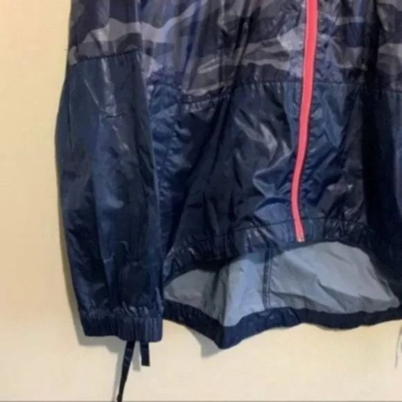 American eagles outfitters blue rain / wind jacket - Picture 4 of 10